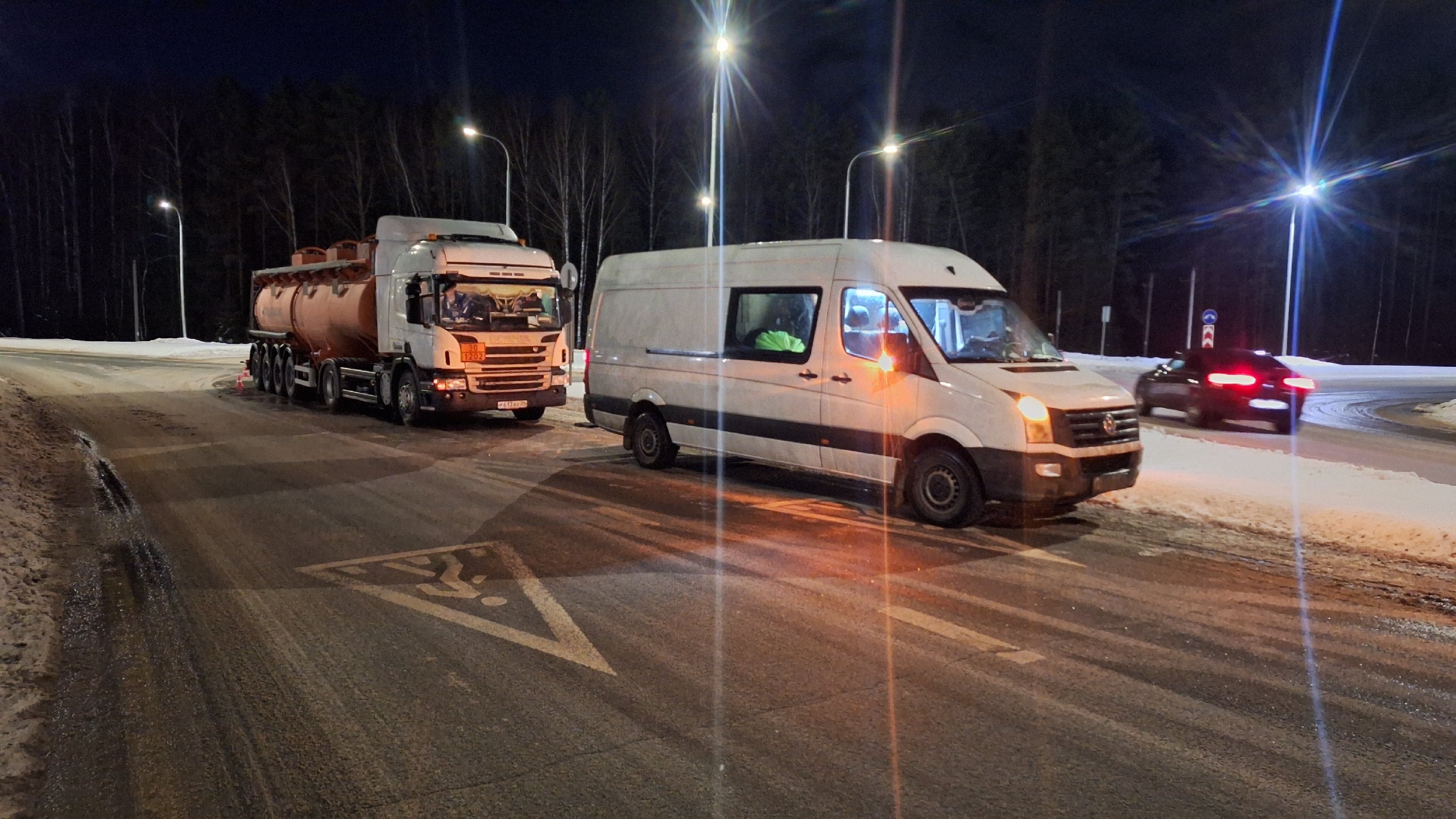 Замена пневмоподушки с выездом Scania